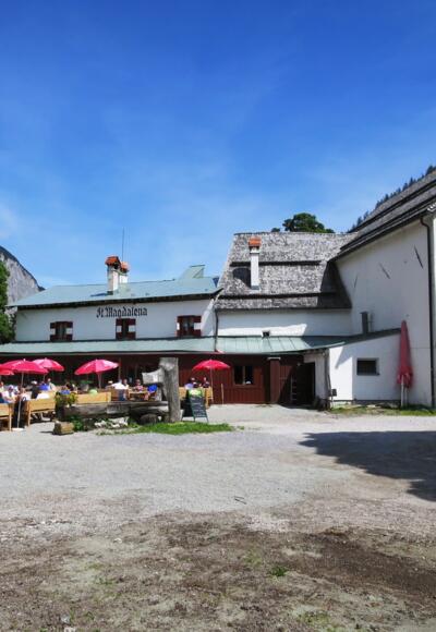St. Magdalena, Gasthaus und Kapelle.