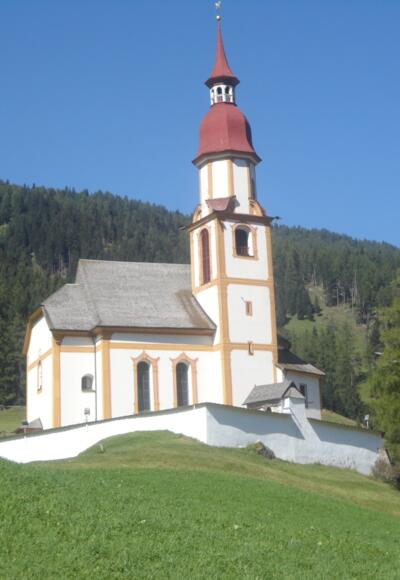 Kirche Obernberg von Südwesten