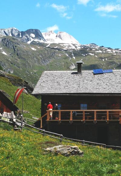 Steineralm, Blick auf Obere Steineralm mit Sudetendeutscher Hütte