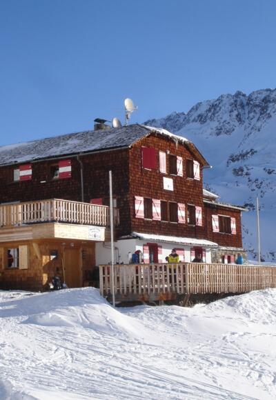Vernagthütte Winteransicht