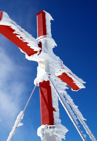 Raureif am Gipfelkreuz 2388m