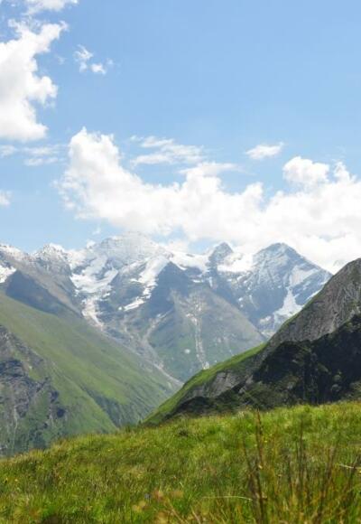 Tauerntour - Blick hinüber zu Hohem Tenn und Großem Wiesbachhorn - Ziel für Tag 3