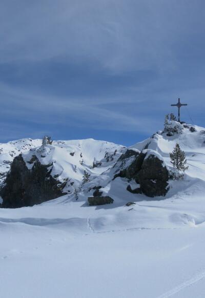 Karspitze, links dahinter Kreuzjoch