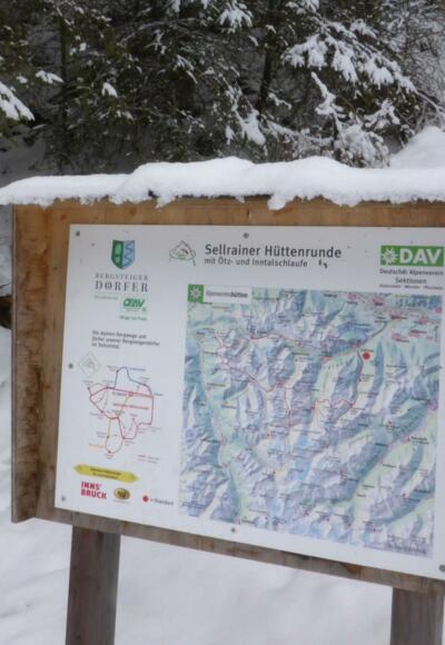 Die Infotafel am Zustieg zur Potsdamer Hütte.