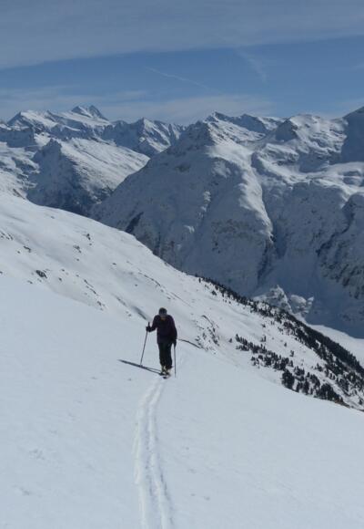 Steilhang zu den Wandln mit Ostpanorama von Großglockner bis Wildenkogel