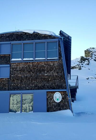 Stüdlhütte im Winter