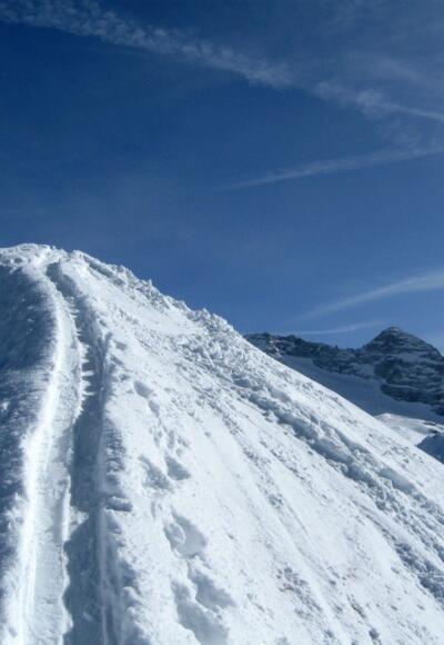 Schmaler Grat zum höchsten Punkt des Hohen Napf