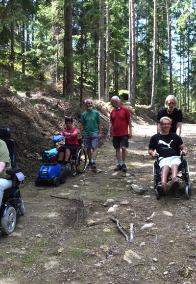 Mit dem Rollstuhl zum Braunberg Ostgipfel