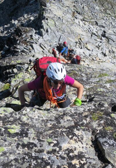 ... dann wieder Passagen, in denen wir gesichert klettern.