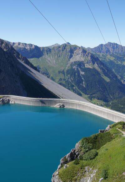 Blick zurück auf die Douglass Hütte nach dem ersten Anstieg