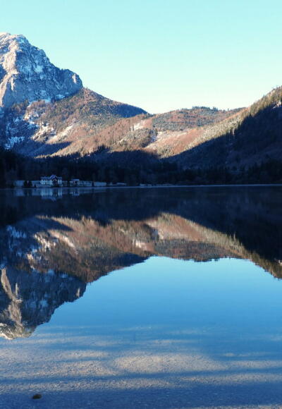 Blick über den Langbathsee zum Brunnkogel