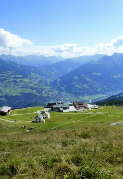 Blick auf die Bergstation Grüneck