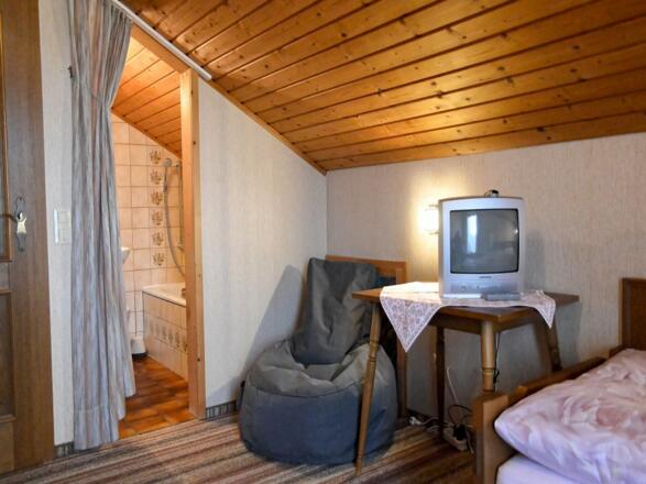 Einzelzimmer mit Bad/WC, Ostbalkon