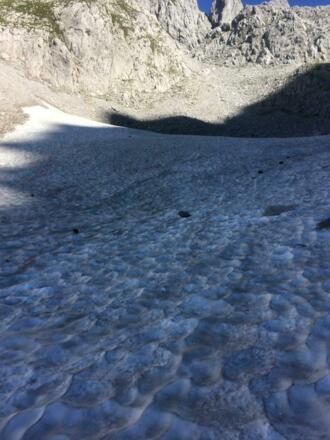 Schneefeld oberhalb Ellmauer Tor