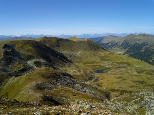 Blick zu den Rosanin-Seen in den Kärntner Nockbergen