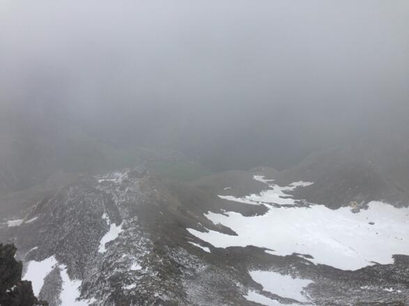Aufstieg zum Hinteren Seelenkogel, Blick zur Zwickauer und im Hintergrund, gerade noch erkennbar: Pfelders