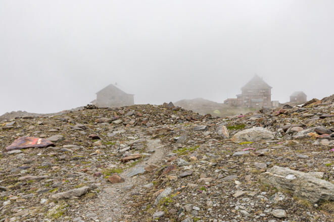 Ein paar Minuten später an dem Hochwildehaus.