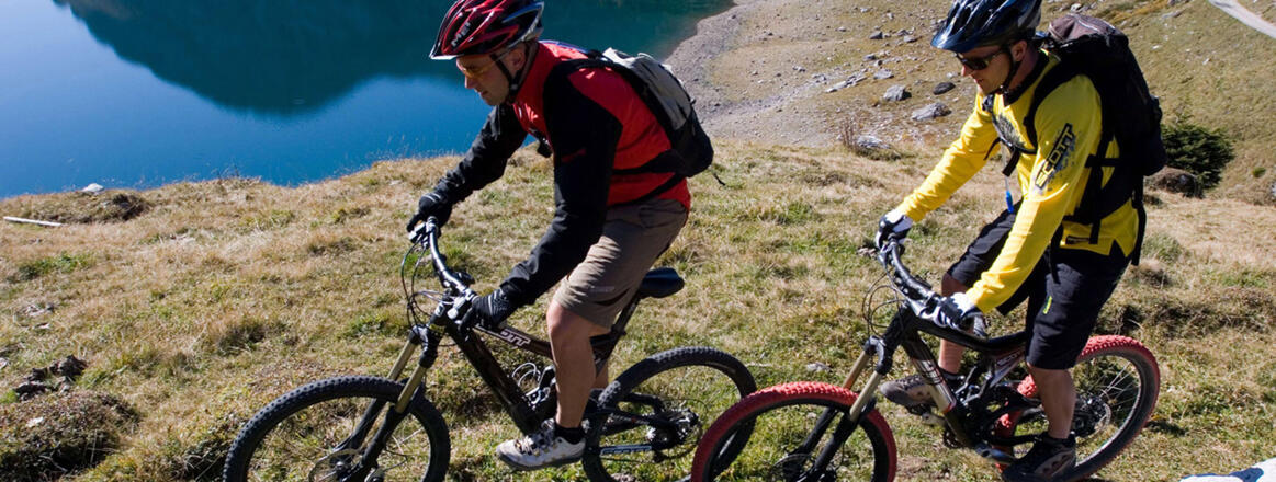 Mountainbike-Formarinsee_(c) Apres Post Hotel