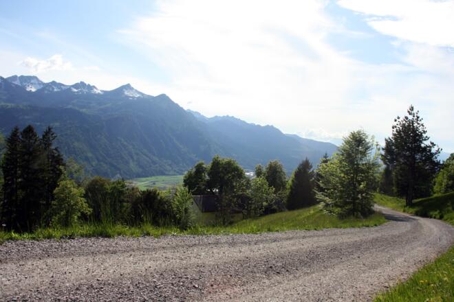 Güterweg oberhalb von Laz