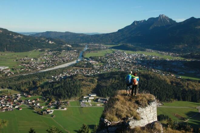Blick auf den Talkessel von Reutte