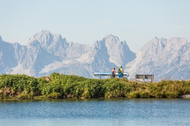 Von der Ehrenbacherhöhe genießt man einen tollen Ausblick auf die Kitzbüheler Alpen.