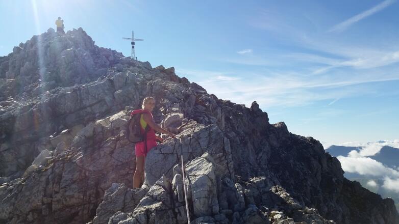 Übergang zum Gipfelkreuz