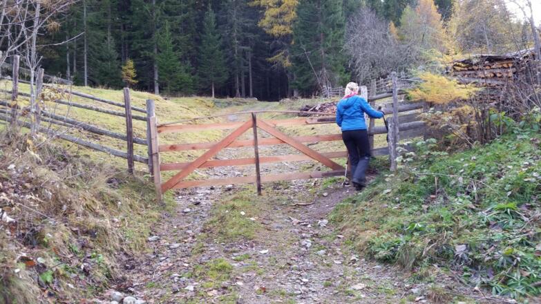 Vor dem Ortskern Seefeld 