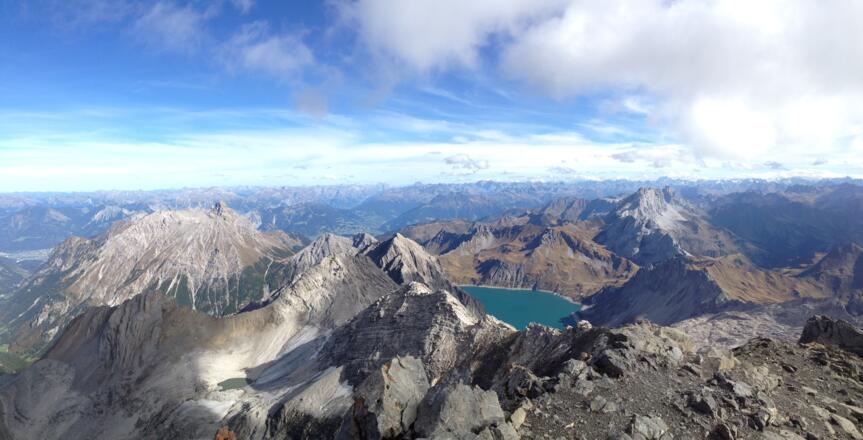 Blick vom Gipfel Richtung Lünersee und Zimba