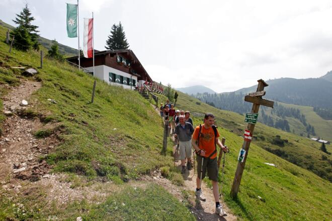 Aufbruch von der Dr. Heinrich Hackl Hütte 