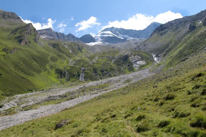 Bereits wieder herunten  in der &quot;Isse&quot; angekommen - schönes Almgebiet im hinteren Wildlahnertal
