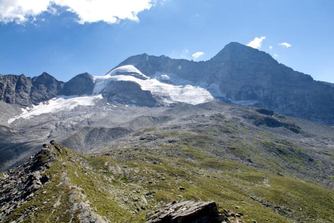 Blick vom Steinernen Lamm zum Gletscher des Olperers