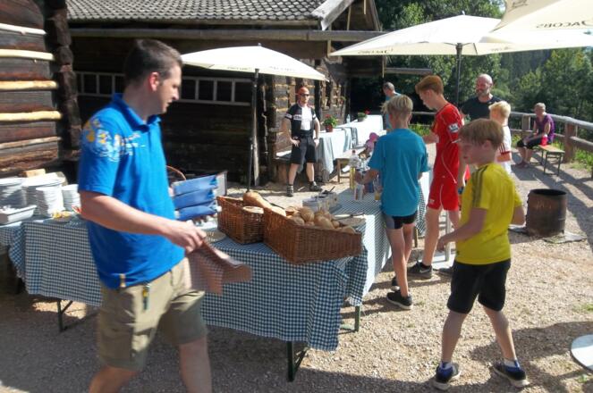 Hüttenfrühstück Tauernhof Flachau