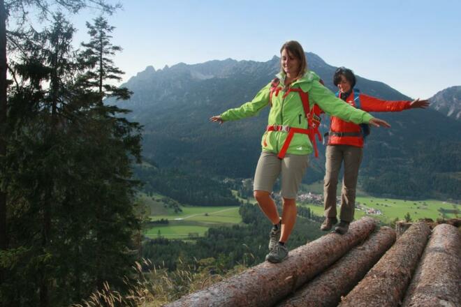 Panoramaweg oberhalb von Elmen