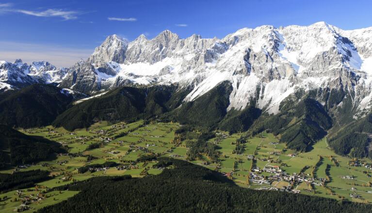 Blick auf das Dachsteinmassiv