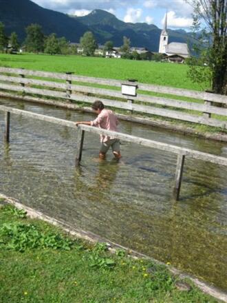 Abkühlung in der Kneipp-Anlage St. Martin