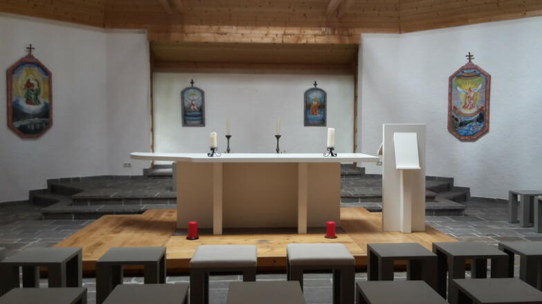 Autobahnkapelle von innen