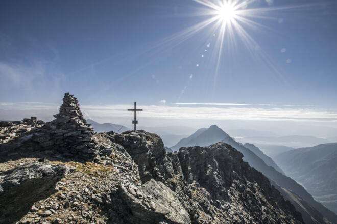 Prächtiger Herbsttag am Gipfel des Hochgolling