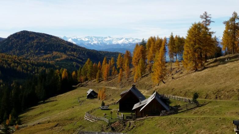 Dorferalm mit Blick in den Lungau