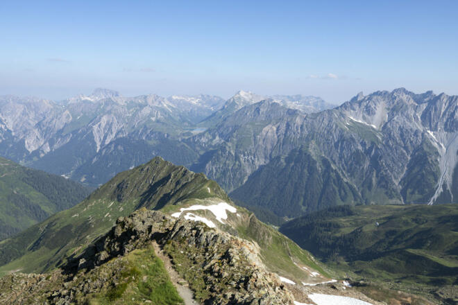 Rückblick aufs Lechquellengebirge (c) Lucas Tiefenthaler / Vorarlberg Tourismus