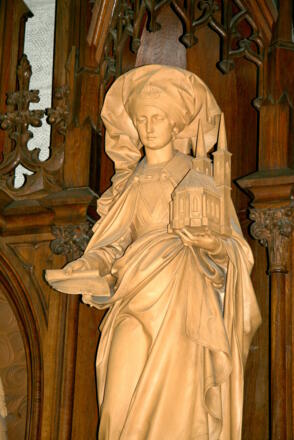 Admont, Stiftskirche, Hemmastatue