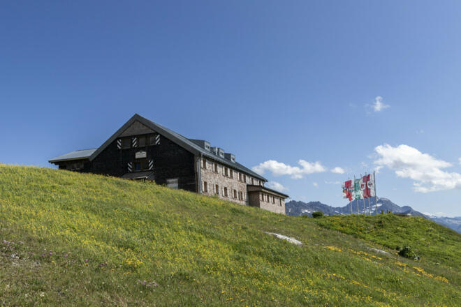 Ulmer Hütte (c) Lucas Tiefenthaler / Vorarlberg Tourismus