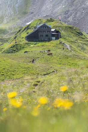 Stuttgarter Hütte (c) Lucas Tiefenthaler / Vorarlberg Tourismus