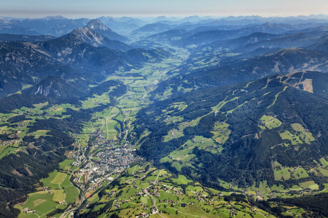 Blick auf das Ennstal mit Schladming