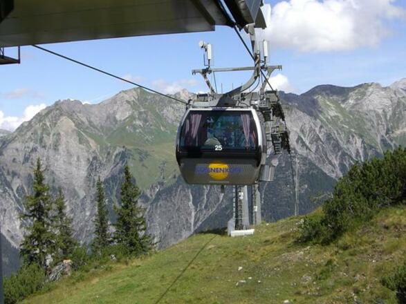 Sonnenkopfbahn im Sommer