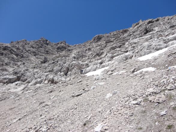 Abstiegsweg an der Südseite