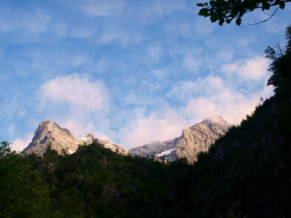 Märchenwiese 1185 m, Blick zum Brotfall und Großem Priel