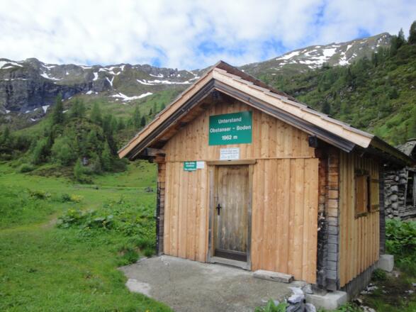 Die Unterstandshütte am Obstanser Boden