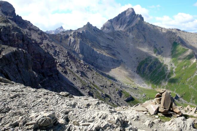 Abstieg vom Muttekopf über die Kübelwände, im Blick die Reichspitze