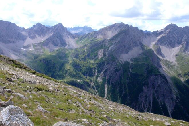 Abstieg zur Hanauer Hütte
