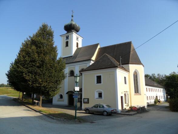 Die Wallfahrtskirche in Maria Laah.